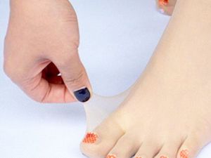 Japonya'da Tasarlanan Kendinden Ojeli Çoraplar Çok Sevildi