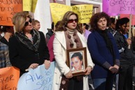 Kadına yönelik şiddeti protesto ettiler
