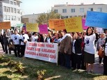 Sökede kadınlar şiddeti protesto etti