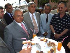 Aralarından su sızmıyor