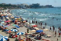 Kuşadası sıcaktan kavruluyor
