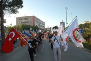 Dünya dansları Didimde buluştu