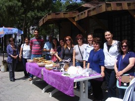 CHP KADIN KOLLARINDAN KÖY OKULLARINA DESTEK İÇİN KERMES