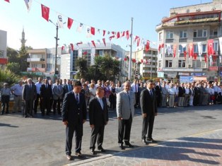 Kurtuluşun yıldönümü buruk kutlandı