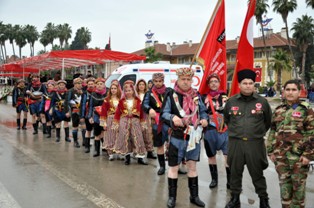 Aydın Efeleri Adanalıları yalnız bırakmadı