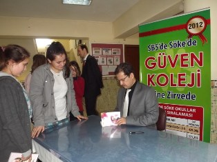 Güven Kolejinde Çanakkale Konferansı düzenlendi