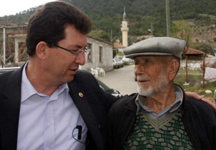 AK Parti Aydın Milletvekili Kılınç, Yaşlılarımız baş tacımızdır