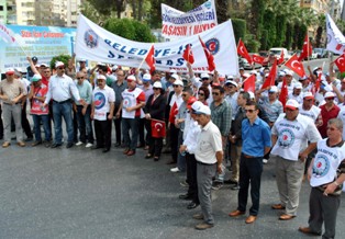 1 Mayıs İşçi Bayramı halaylarla kutlandı