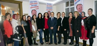 AK PARTİ ADAYI METİN YAVUZ'A KADINLARDAN TAM DESTEK