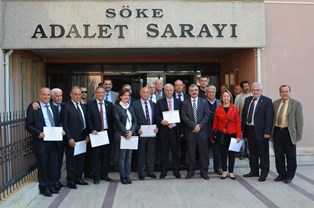 Başkan ve Meclis Üyeleri mazbatalarını aldı