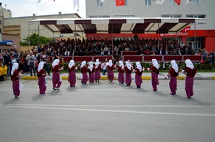 23 Nisan törenlerle kutlandı