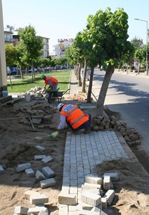 Aydın Büyükşehir Belediyesinden alt yapı ve yol hamlesi