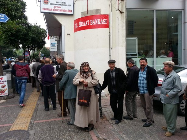 Sanki bedava para kuyruğu