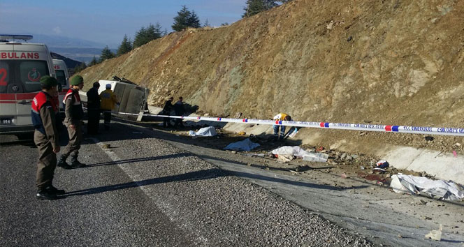 Katliam gibi kaza: 15 ölü