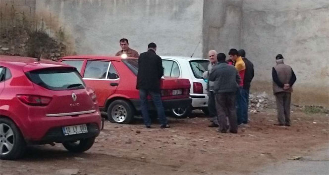 Aracı bırakıp ruhsatı çaldılar