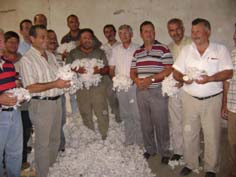 Yılın ilk pamuğu Söke TARİŞ’e geldi