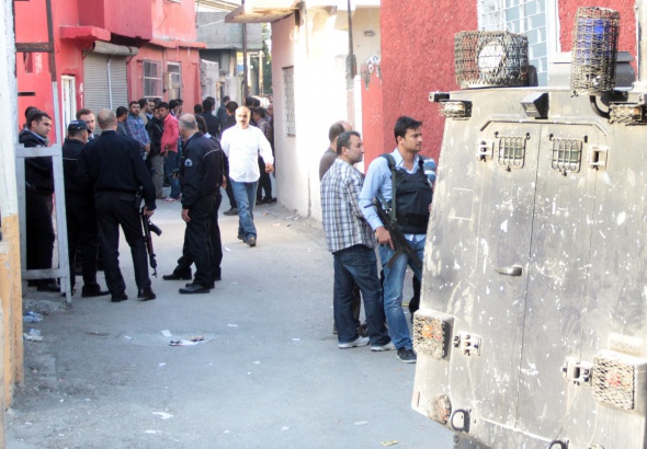 Yatak odasında sır cinayet