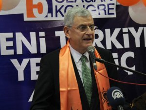 Geriye bakmadığımız için yaptıklarımız unutulabiliyor