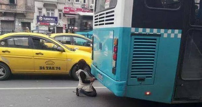 Taksim'de insanın içini sızlatan görüntü