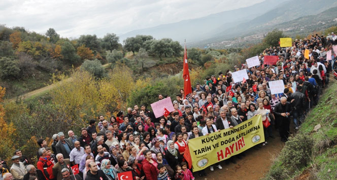 Köylülerden altın madeni protestosu