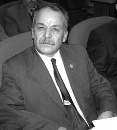 Er, okulların temizlik konusunu meclise taşıdı