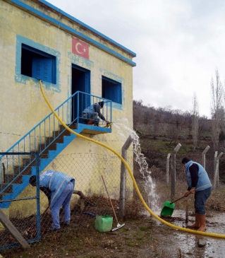 Aski 110 içme suyu deposunda bakım ve yenileme çalışması yaptı