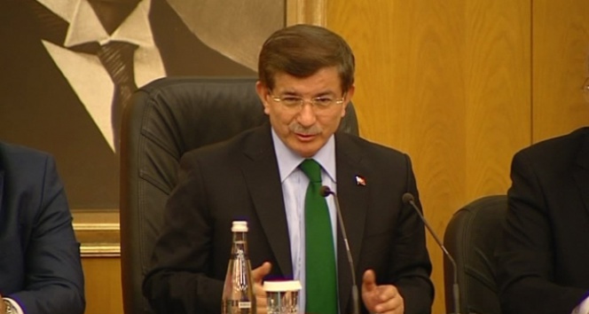 Başbakan Davutoğlu'ndan Davos'ta Somali saldırısı açıklaması