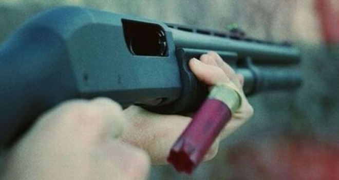 KUŞADASI'NDA YİNE SİLAHLAR KONUŞTU