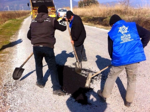 Sökeli çiftçi istedi Büyükşehir ova yollarında çalışma başlattı