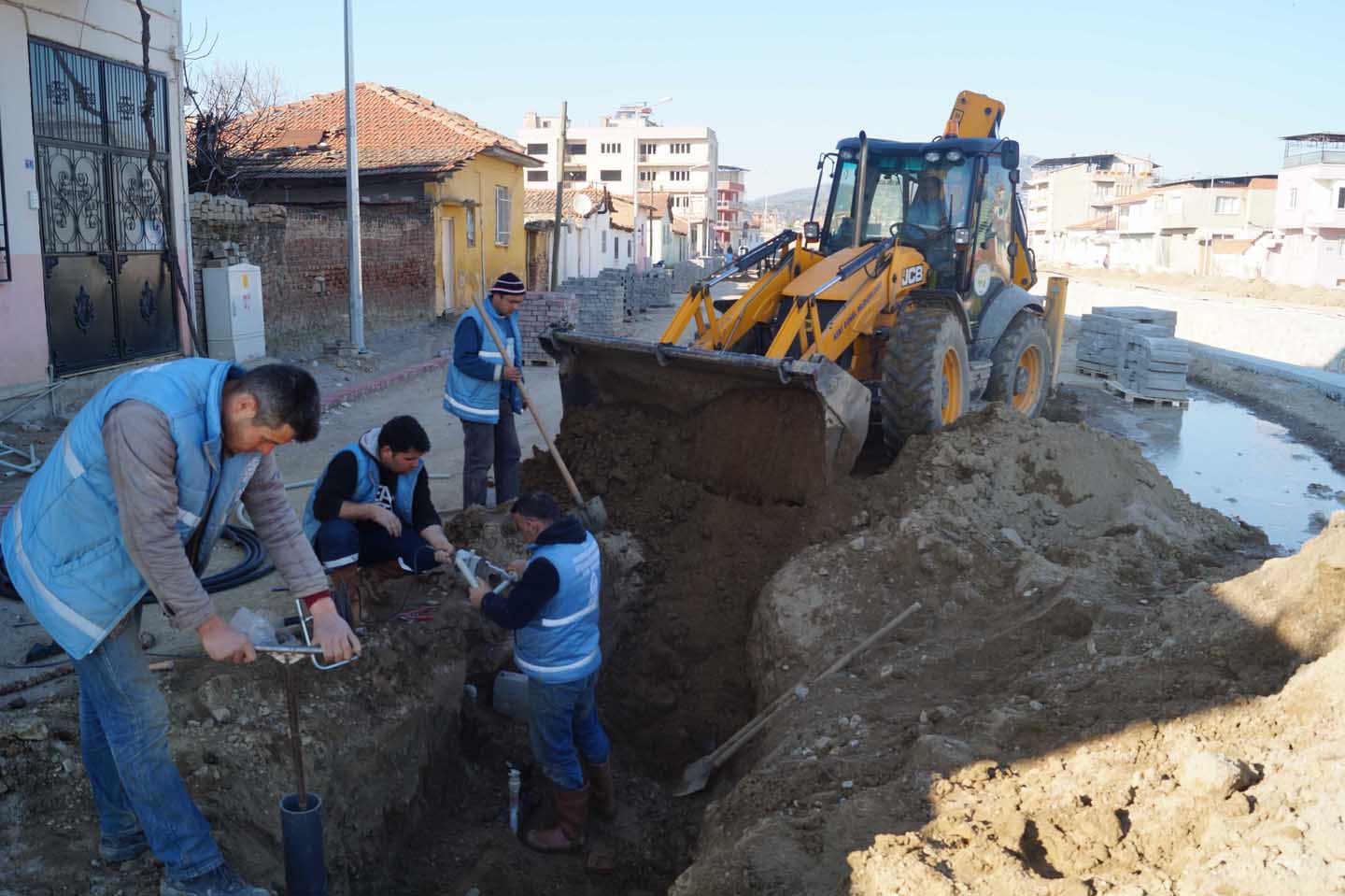 ASKİ'DEN EŞ ZAMANLI ÇALIŞMA