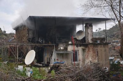 Evi yanan Aykut ailesi'ne yardım yağdı
