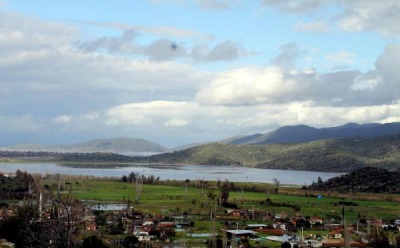 Menderes nehri yağmur ve kar sularıyla taştı