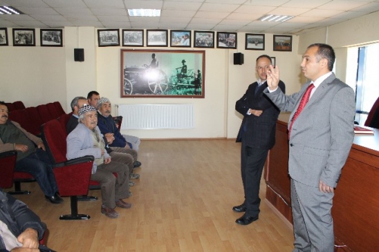 Söke'de Aydın Arıcılar Birlik Başkan adayı Sezgin Püslü arıcılardan destek istedi