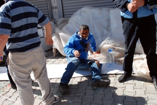 Belediye işçileri yıkılan duvarın altında kaldı: 1 ölü 3'ü ağır 5 yaralı