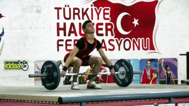 Aydın'dan Türkiye Halter Şampiyonasında üç derece