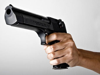 Kuşadası'nda silahla yaralama