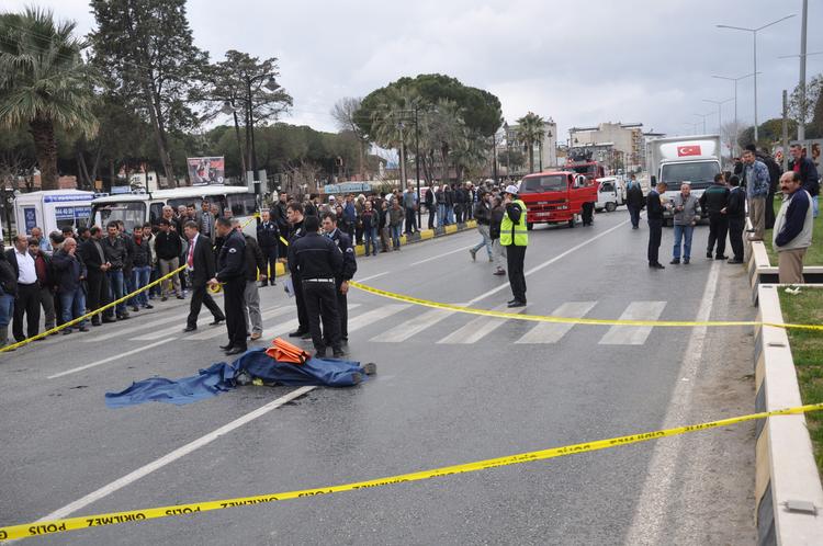 Aydın'da otomobilin çarptığı yaya öldü