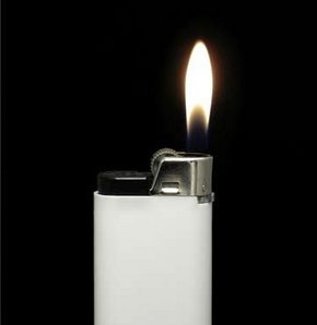 Aydın'da küçüklere çakmak gazı ve yapıştırıcı satışı yasaklandı