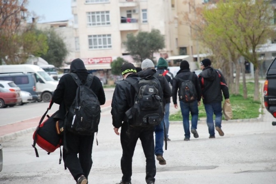 Didim'de 93 kaçak göçmen yakalandı