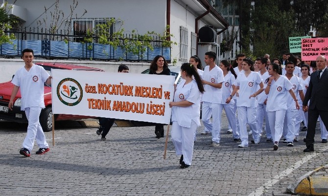 Aydın'da Sağlık Meslek Liseleri sağlık için yürüdü