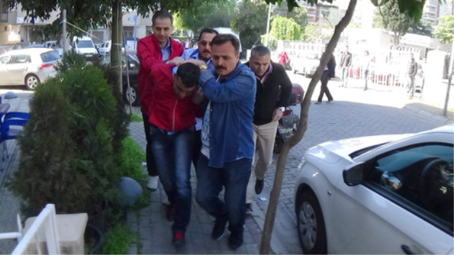 Telefon dolandırıcısı üç kişiden 300 bin lira çalmış