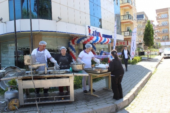 Aydın'da çocuklar hem tedavi oldu hem bayram yaptı