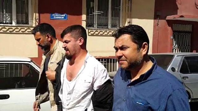 Yaşlı kadının şüphesi telefon dolandırıcılarını yakalattı