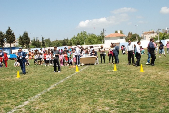 Didim'de öğrenci yarışmaları renkli görüntülere sahne oldu