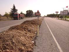 Çevreyolunda refüj çalışmaları sürüyor