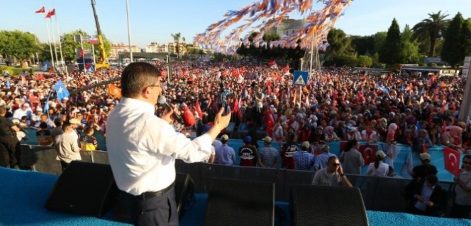 Başbakan Davutoğlu: “Artık milyonlarca Menderes var”