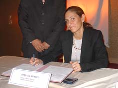 Çocukluğunda çiğdem sattığı şehire üniversite yaptırıyor