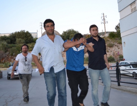 Cezayirli cinayet zanlısı Kuşadası'nda yakalandı