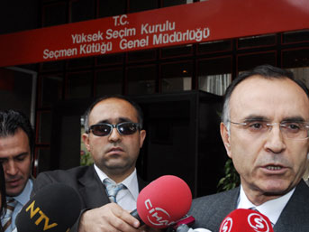 REFERANDUMA YÜZDE 67 ORANINDA KATILIM