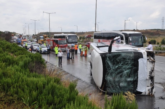 İzmir-Aydın otobanında kaza: 46 yaralı
